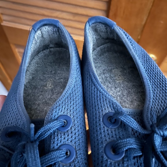 Allbirds unisex Shoes in blue size 10 men 12 women - Picture 2 of 4